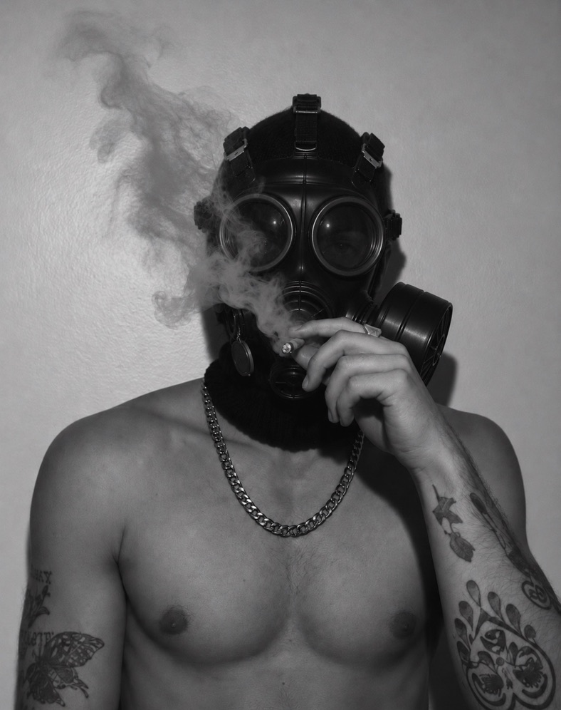 Portrait wearing a gas mask